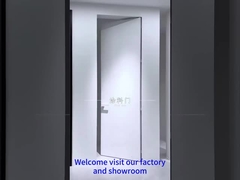 Cuadro y persiana del mismo color