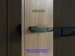 Puerta de aluminio de acabado de madera